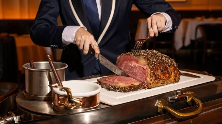 Prime rib being served tableside