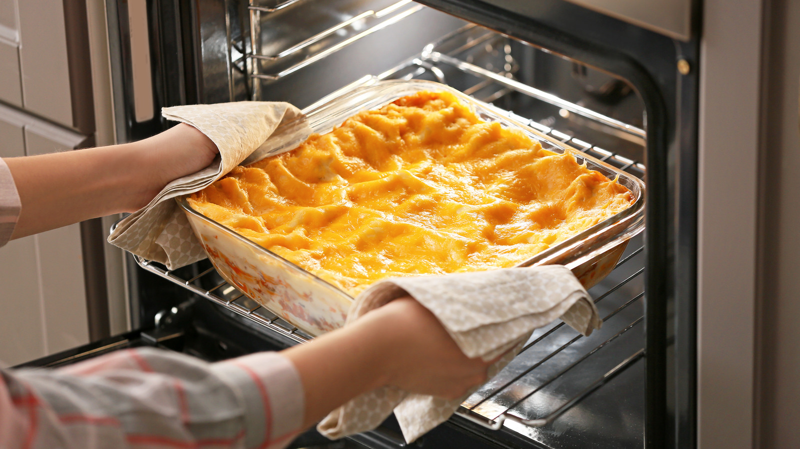 The Absolute Best Temperature Range For Cooking Casseroles