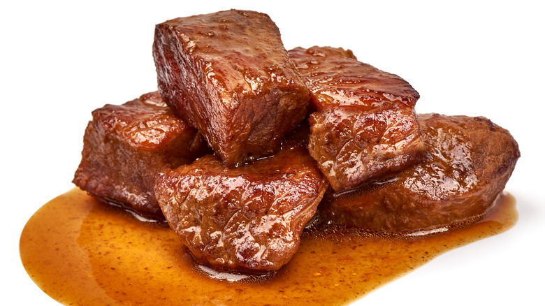 Cubed steak with sauce
