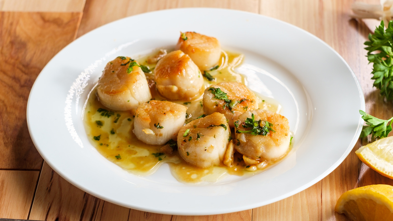 The Absolute Best Way To Thaw Frozen Scallops