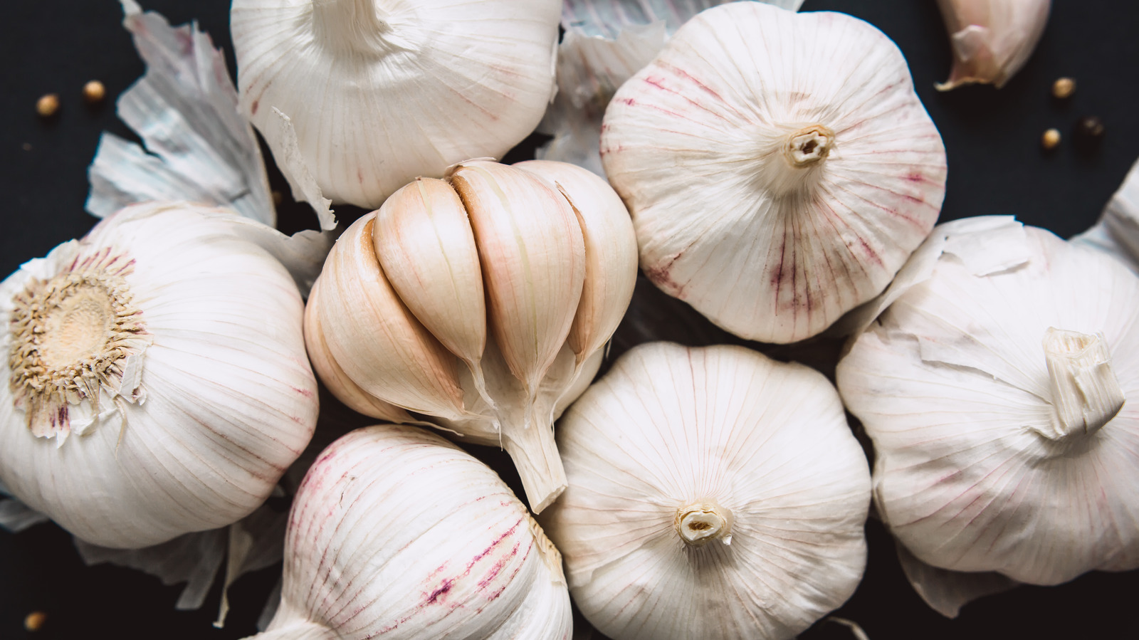The Absolute Best Ways To Keep Garlic Fresh