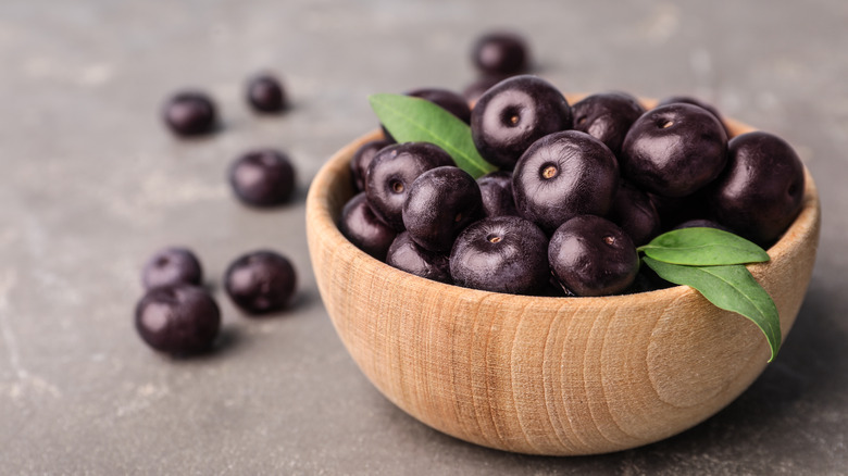 acai berry bowl