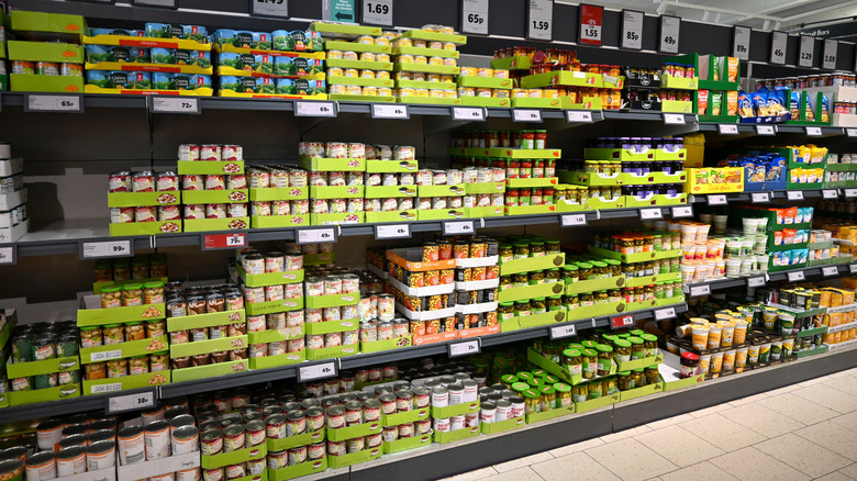 Aldi canned goods aisle