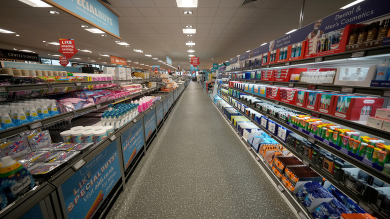aisle inside of Aldi store