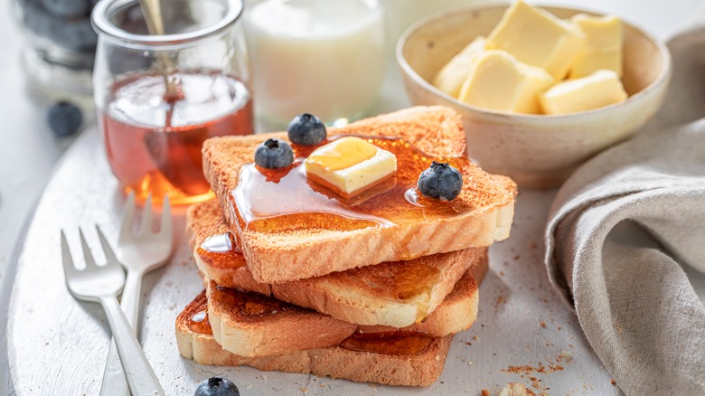 French toast breakfast plate