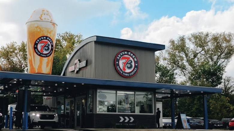 7 Brew drive-thru coffee store