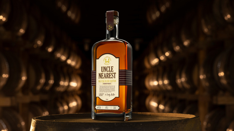 Bottle Uncle Nearest whiskey bottle black