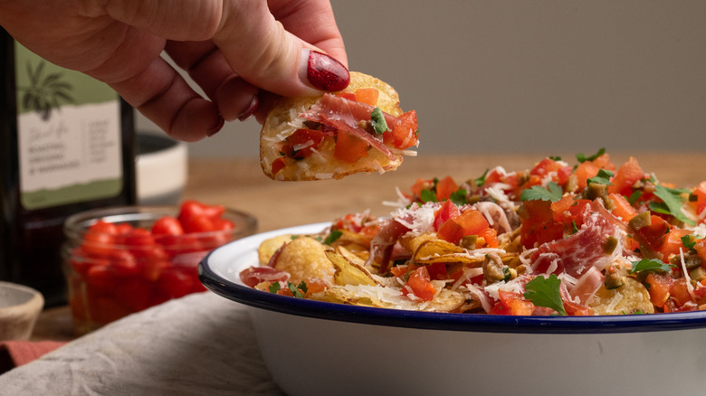 Basque nachos with 'pintxo pico'