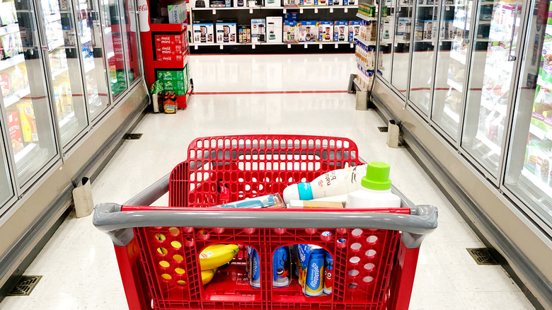 Target cart shopping for groceries