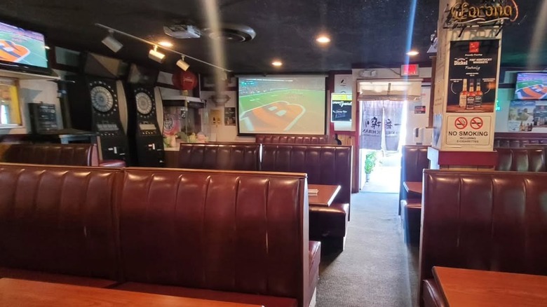 Inside of 8 Fat Fat 8