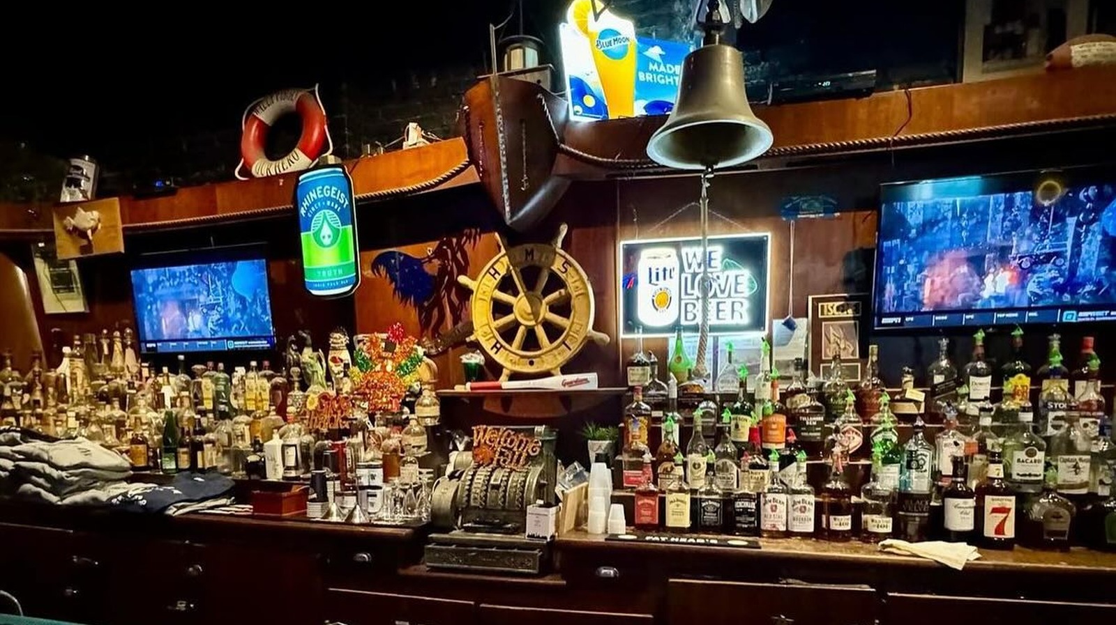 The Best Dive Bar In Ohio Has Been Serving Cleveland For 130 Years - Tasting Table
