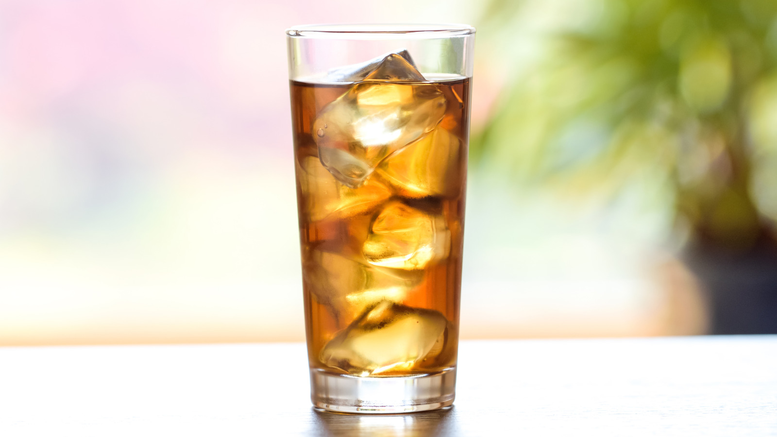 The Best Flavors To Elevate Iced Oolong Tea