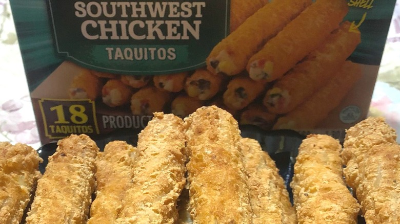 El Monterey Extra Crunchy Southwest Chicken Taquitos