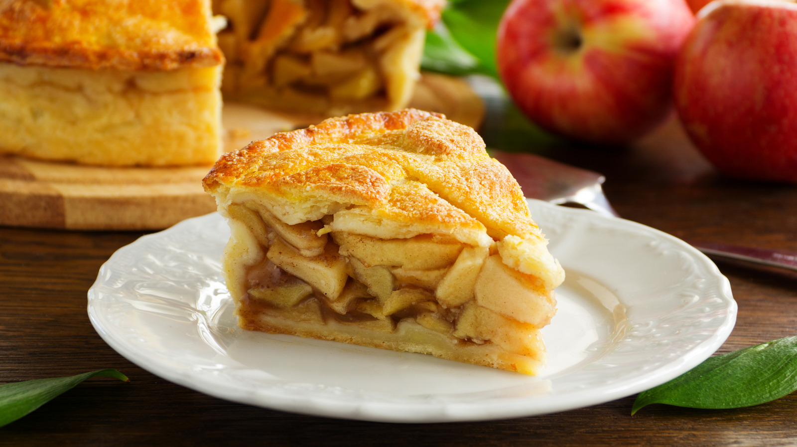 The Best Grocery Store Bakery Apple Pie On The Market, Hands Down