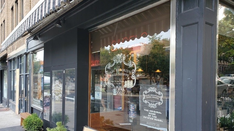 the front of olde brooklyn bagel shoppe