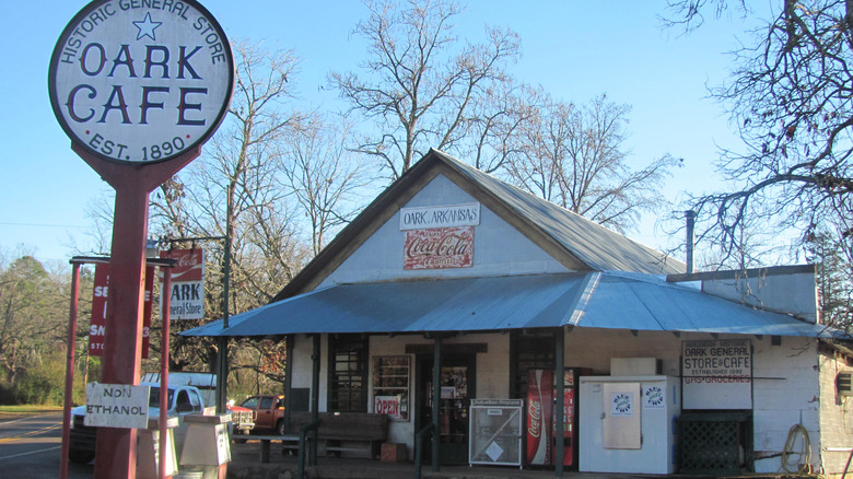 Oark Cafe storefront