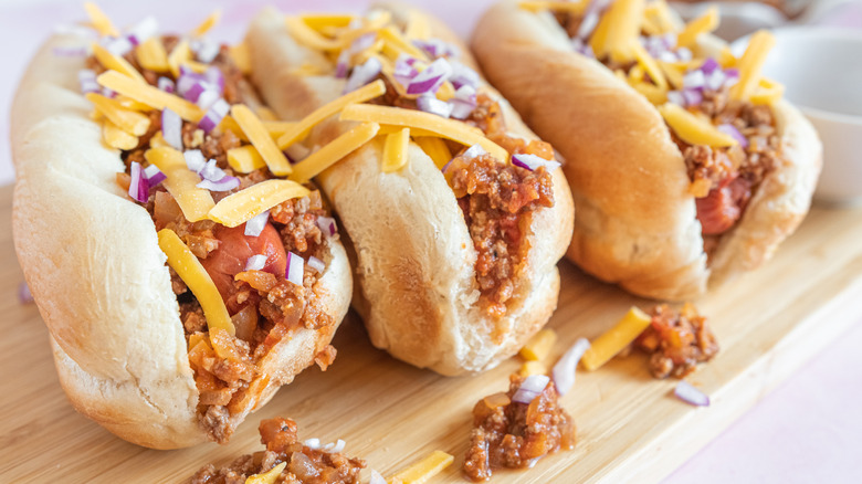 hot dogs chili and cheese