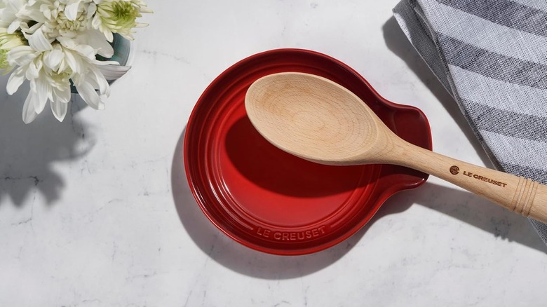 Le Creuset stoneware spoon rest with spoon
