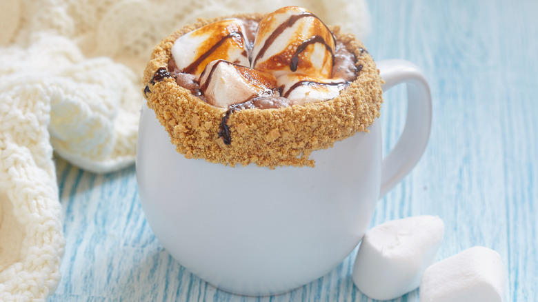 marshmallow coffee in white mug
