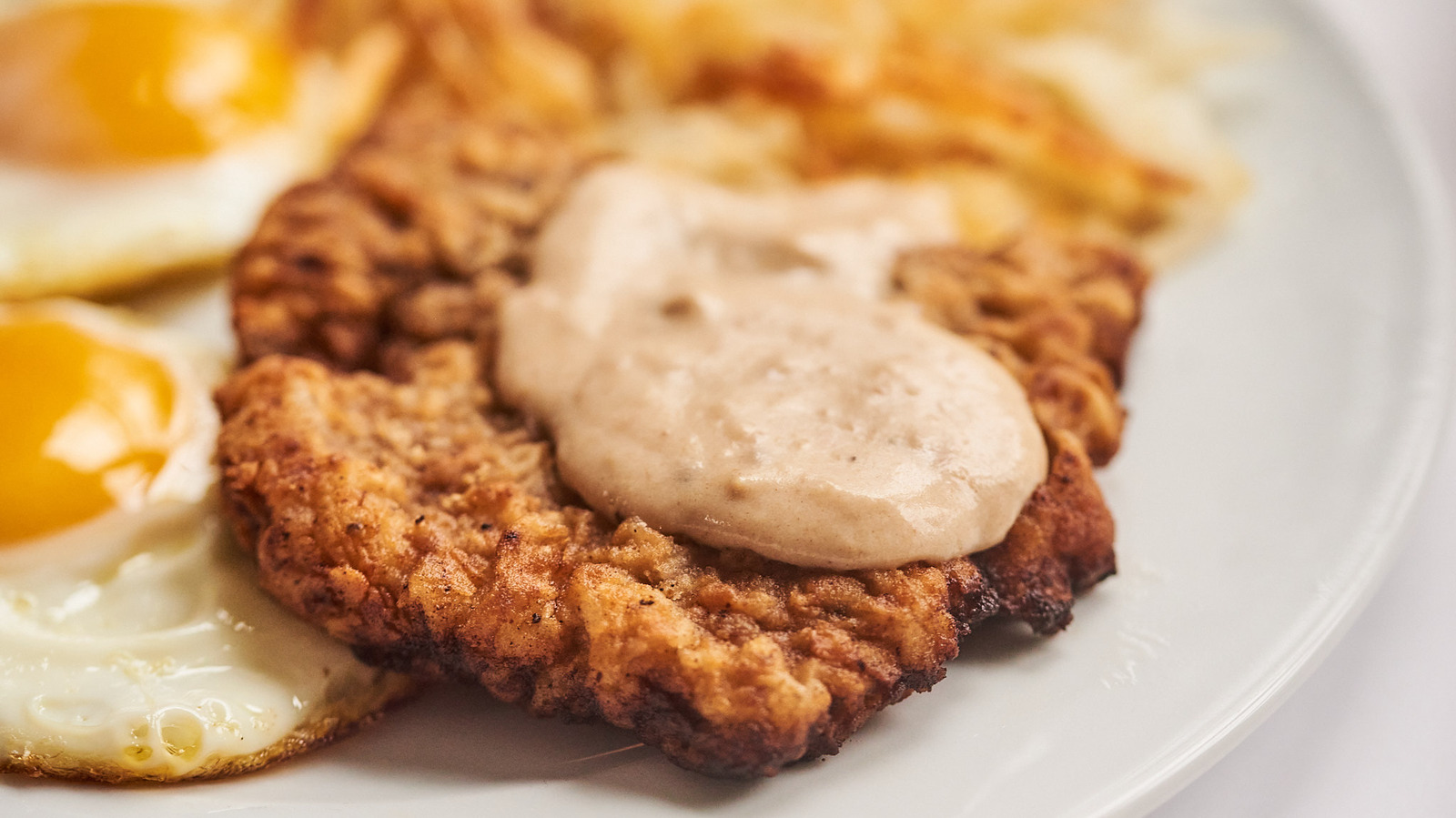 The Best Method To Reheat Chicken Fried Steak And Bring Back Its Crunch