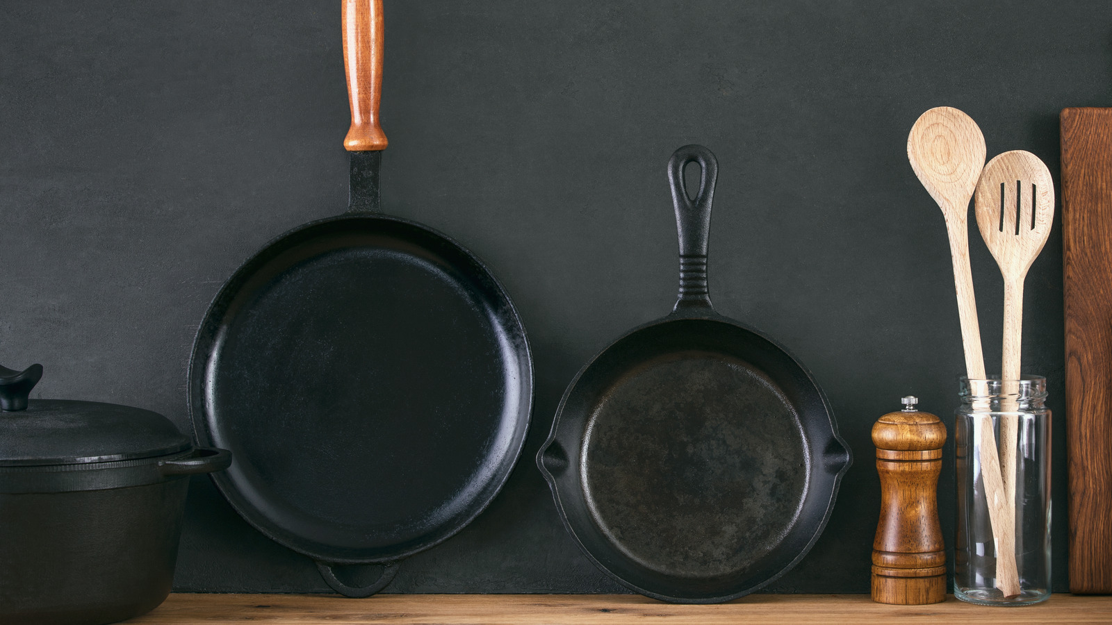 Why You Should Think Twice About Seasoning A Cast Iron Skillet With Olive  Oil