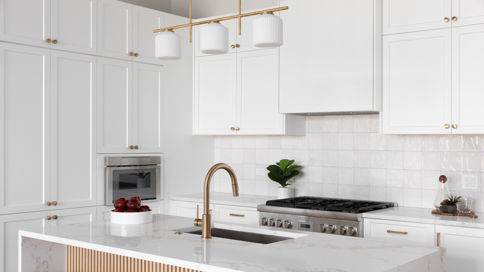 The Best Place To Buy Affordable Kitchen Cabinets That Look Expensive