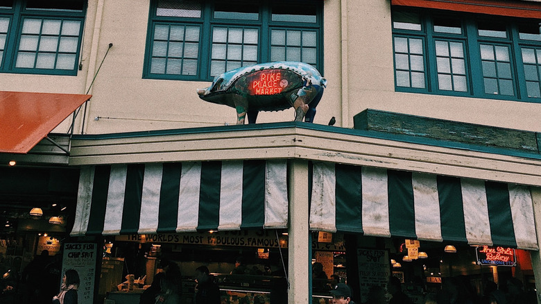 Pike Place Market pig statue in Seattle