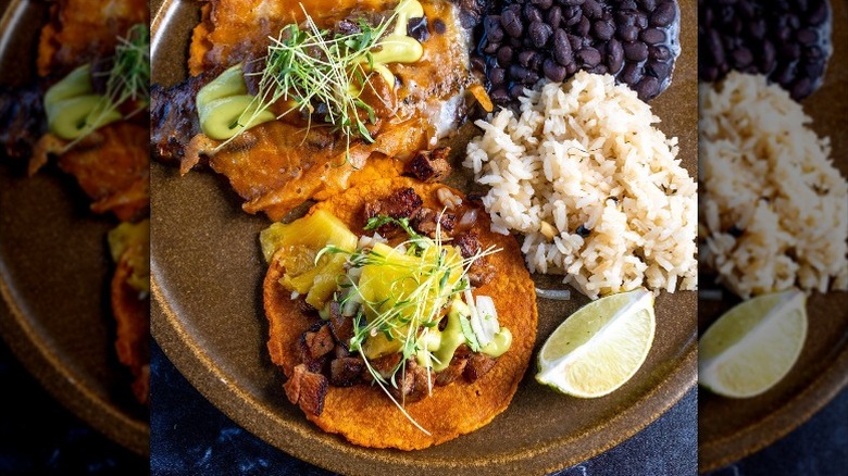 tacos with rice and lime