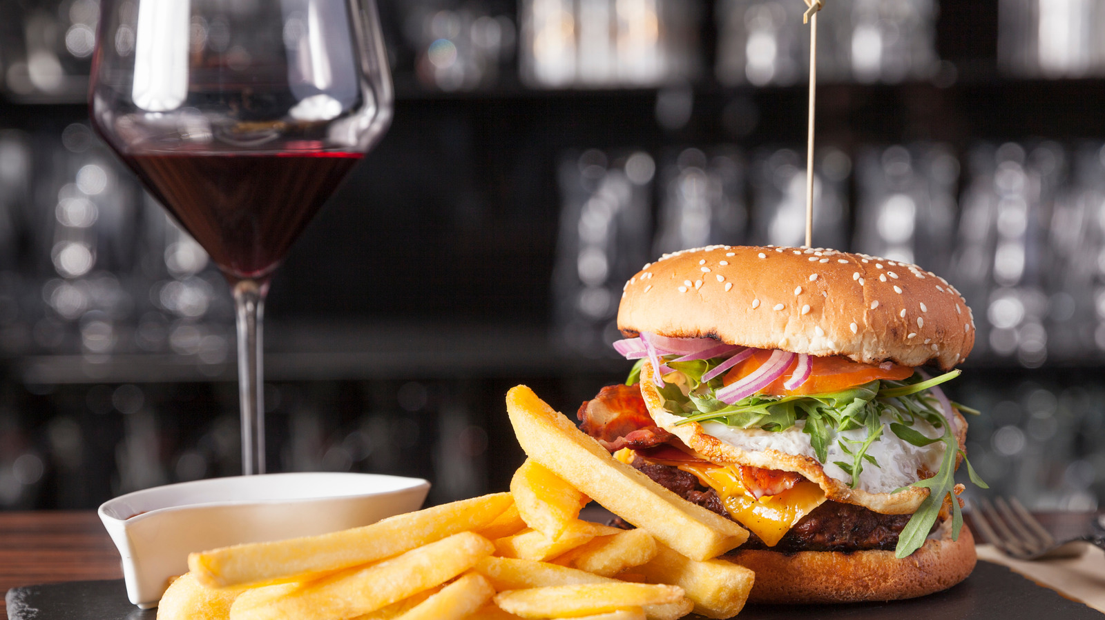 The Best Red Wines To Pair With Burgers