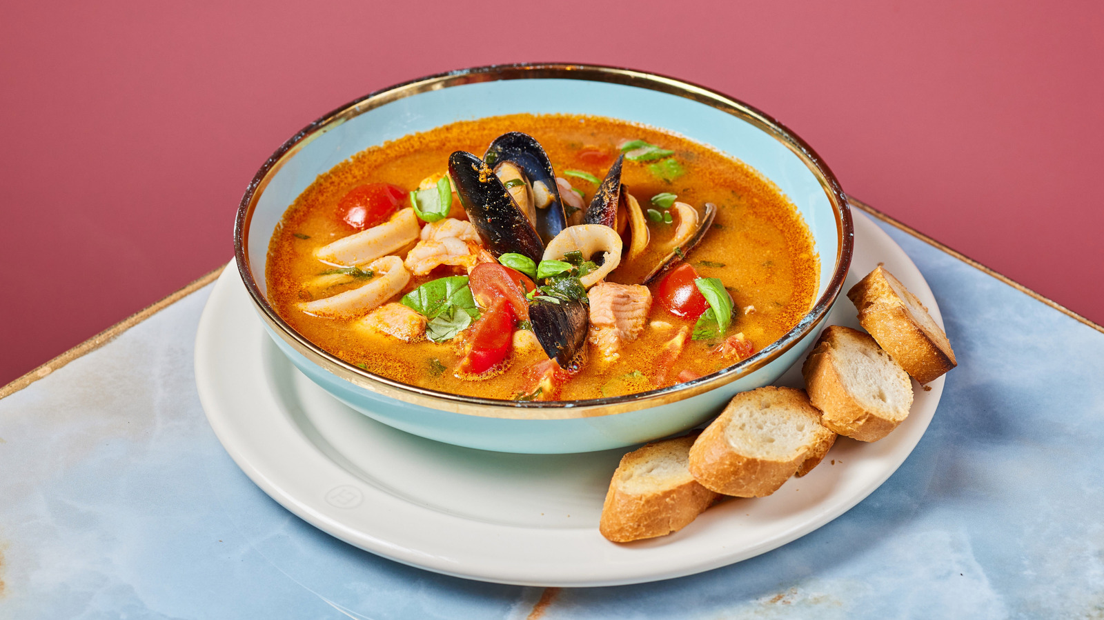 The Best Seafood To Use For An Ultra-Rich Bouillabaisse - Tasting Table