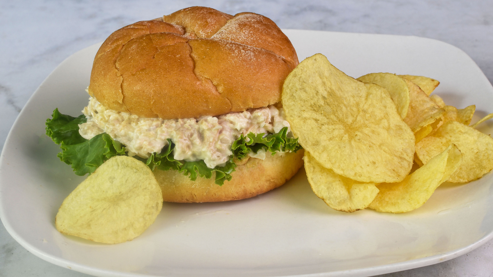 The Best Store-Bought Chicken Salad Comes From A Grocery Chain Renowned For Grab-And-Go Food - Tasting Table