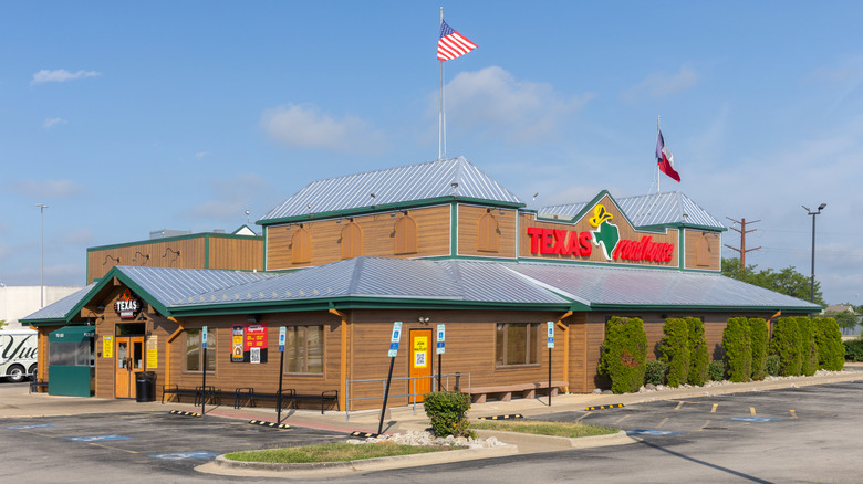 Exterior of Texas Roadhouse with sign