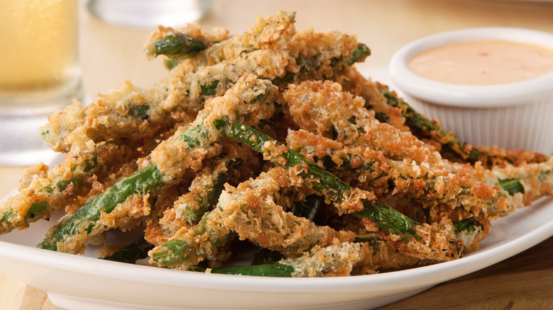 seasoned fried green beans with dipping sauce
