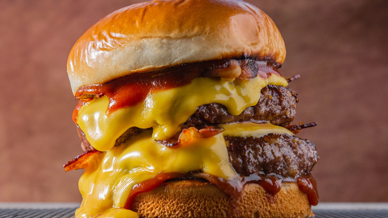 double cheeseburger with bacon