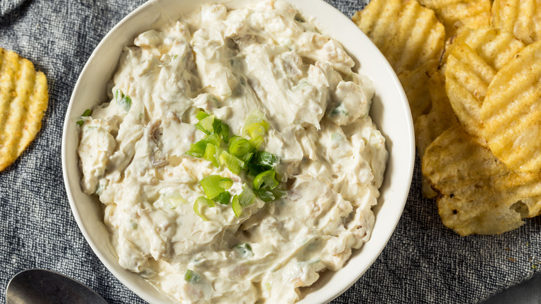 Clam dip with ruffled chips
