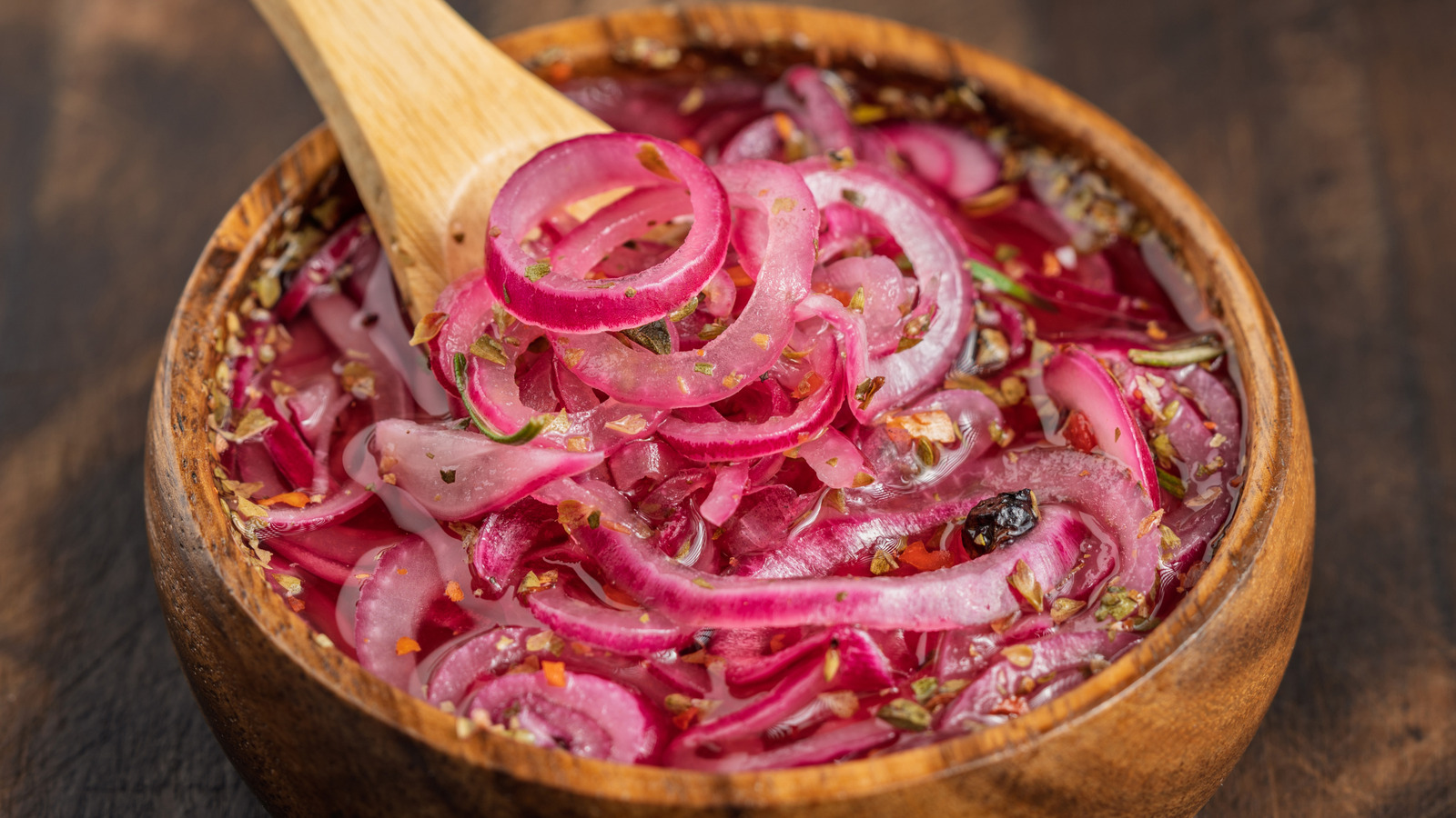 The Best Type Of Vinegar For Making Pickled Onions