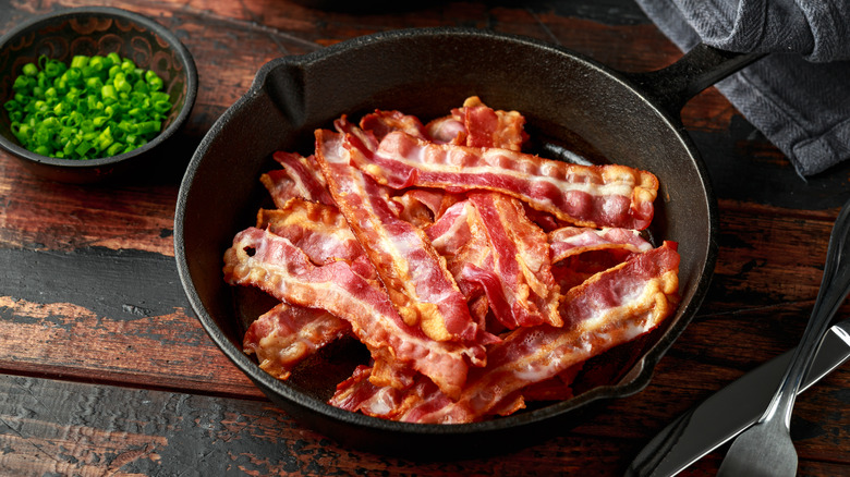 Bacon in a cast iron skillet