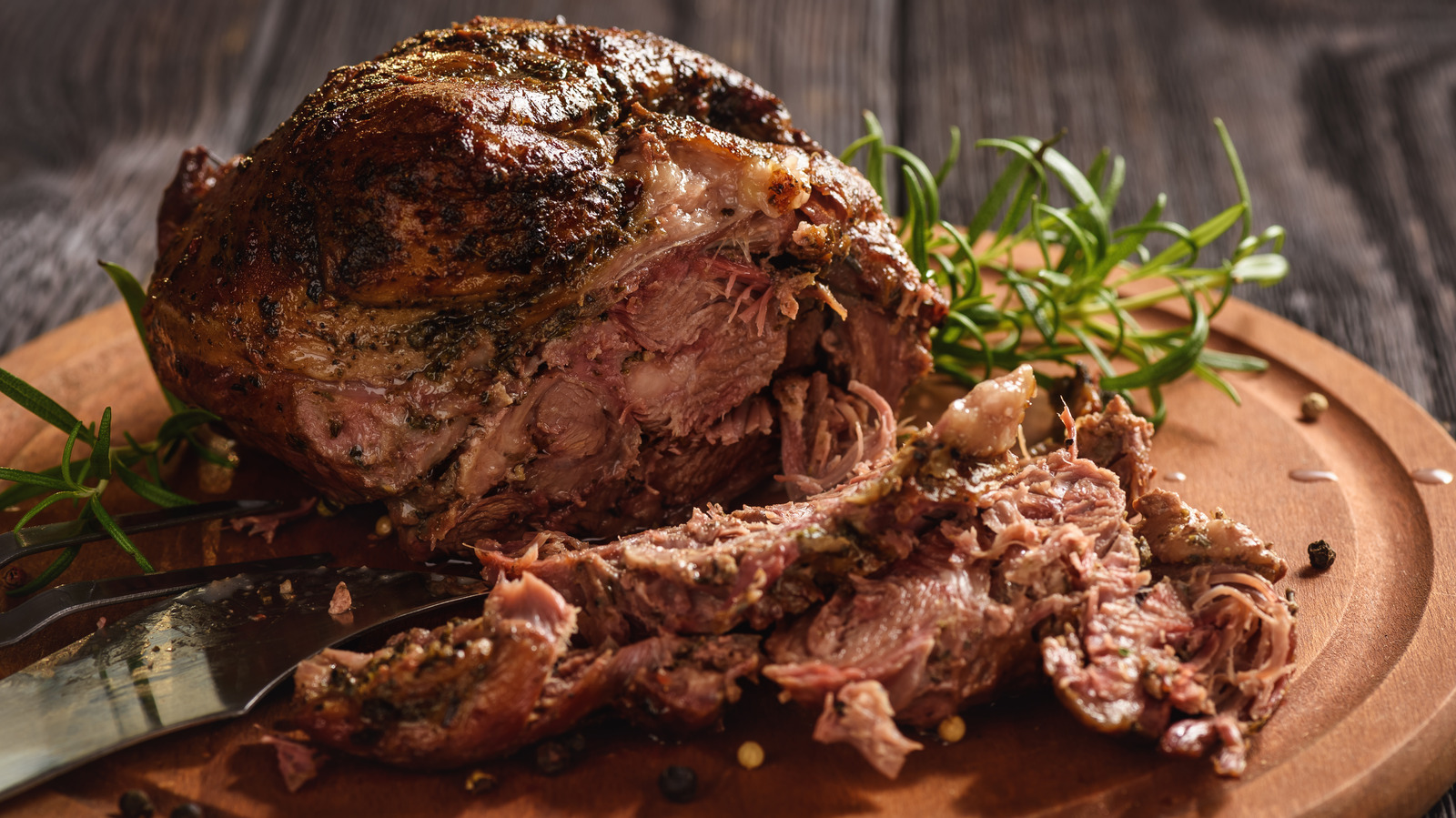 The Best Way To Roast A Fattier Cut Of Lamb