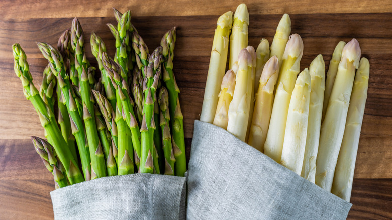 green and white asparagus
