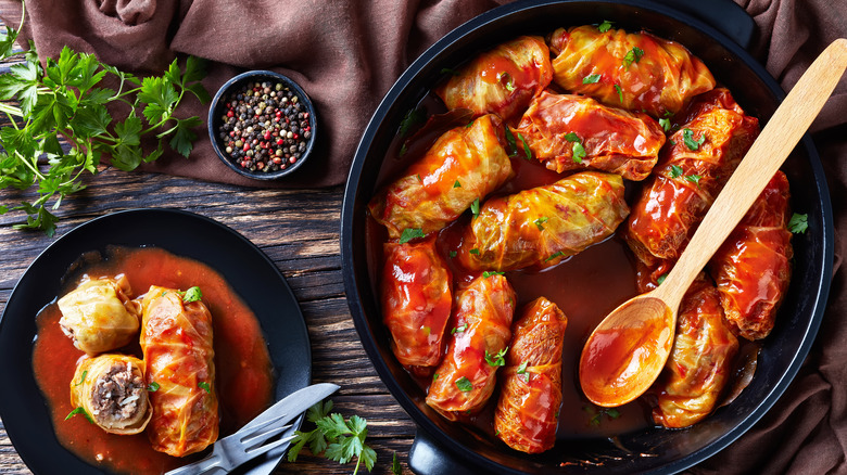 cabbage rolls in a dutch oven