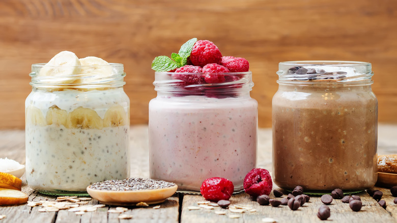 Chia seed pudding and overnight oats