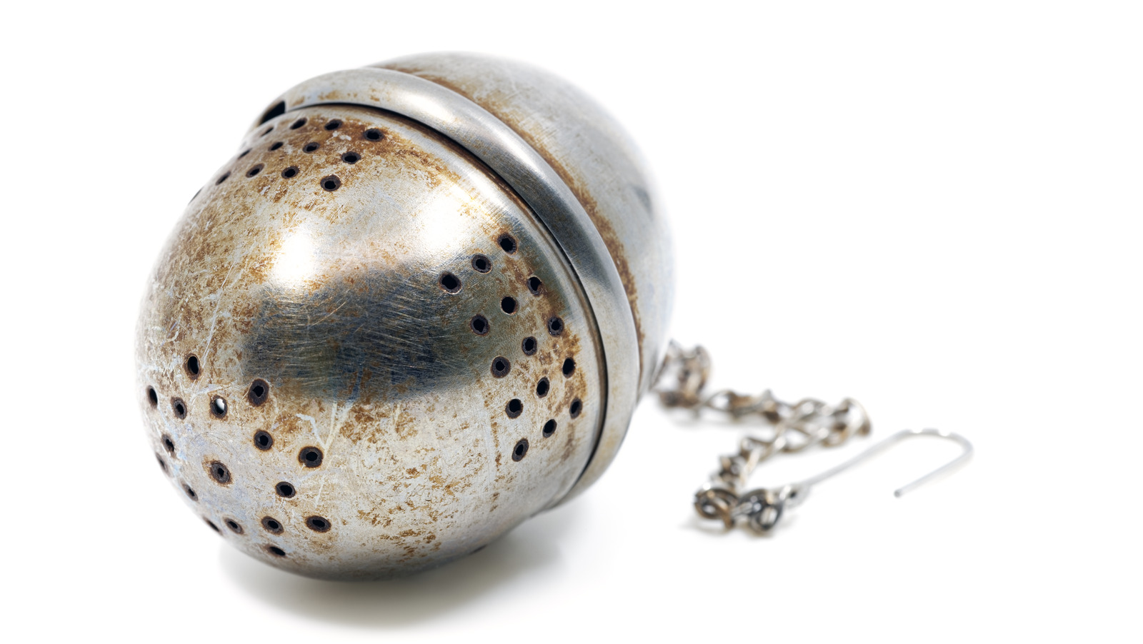 The Big Downside To Using Metal Tea Infusers