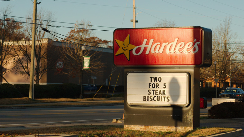 Hardee's sign on the roadside