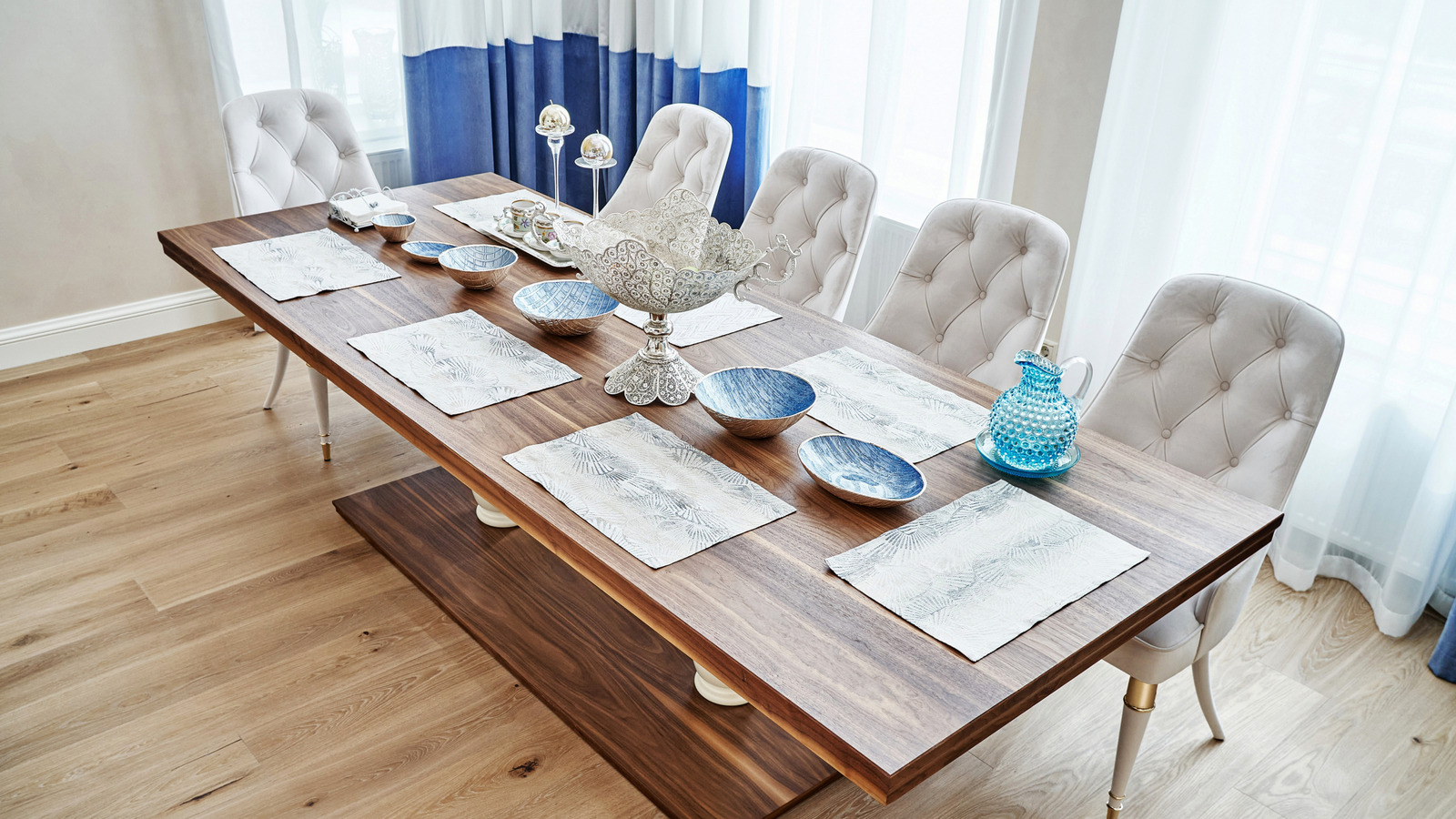 The Biggest Misconception People Have About Wood Veneer Dining Tables - Tasting Table