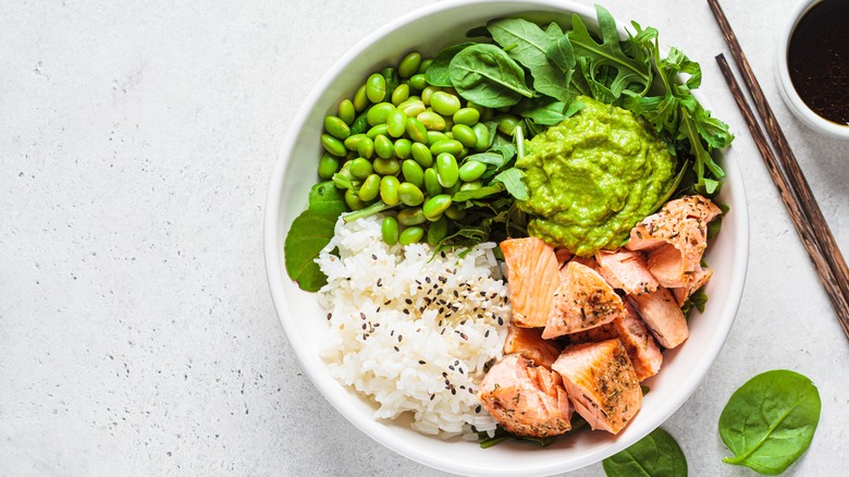 Rice bowl with salmon and veggies