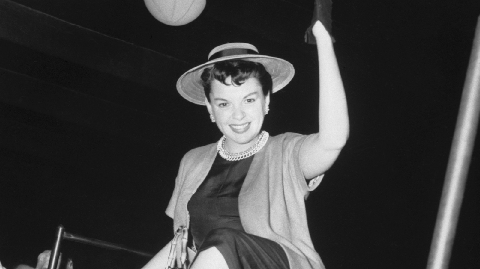 The Bold Wine Judy Garland Added To Her Iconic Casserole - Tasting Table