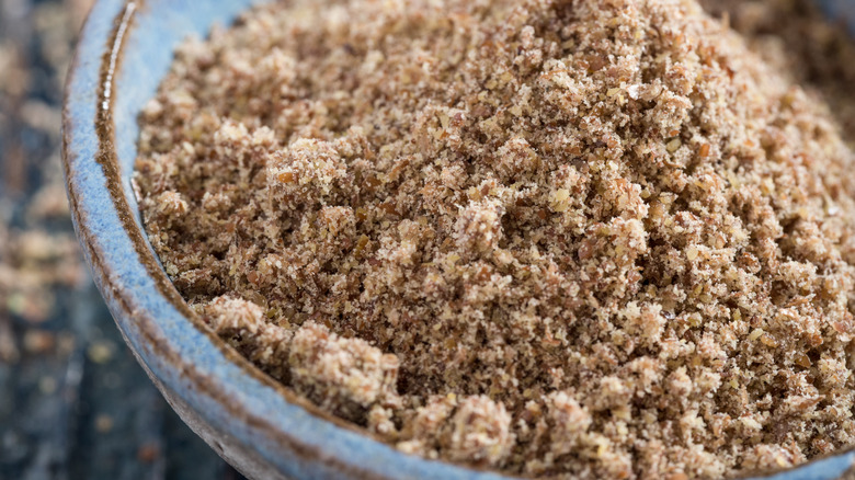 Ground flaxseeds in a bowl