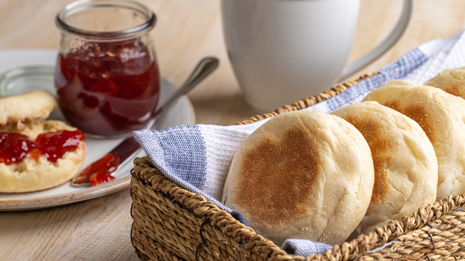The British ExPat Who Invented English Muffins On American Soil