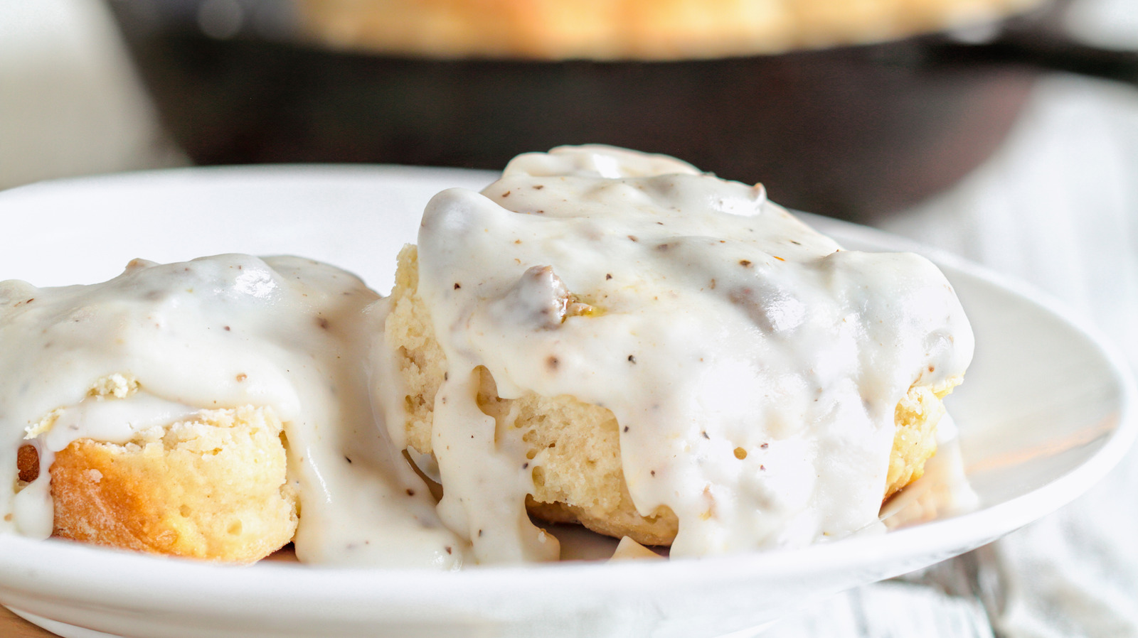 The Budget-Friendly Sausage Swap For Biscuits And Gravy That Hits Just As Hard