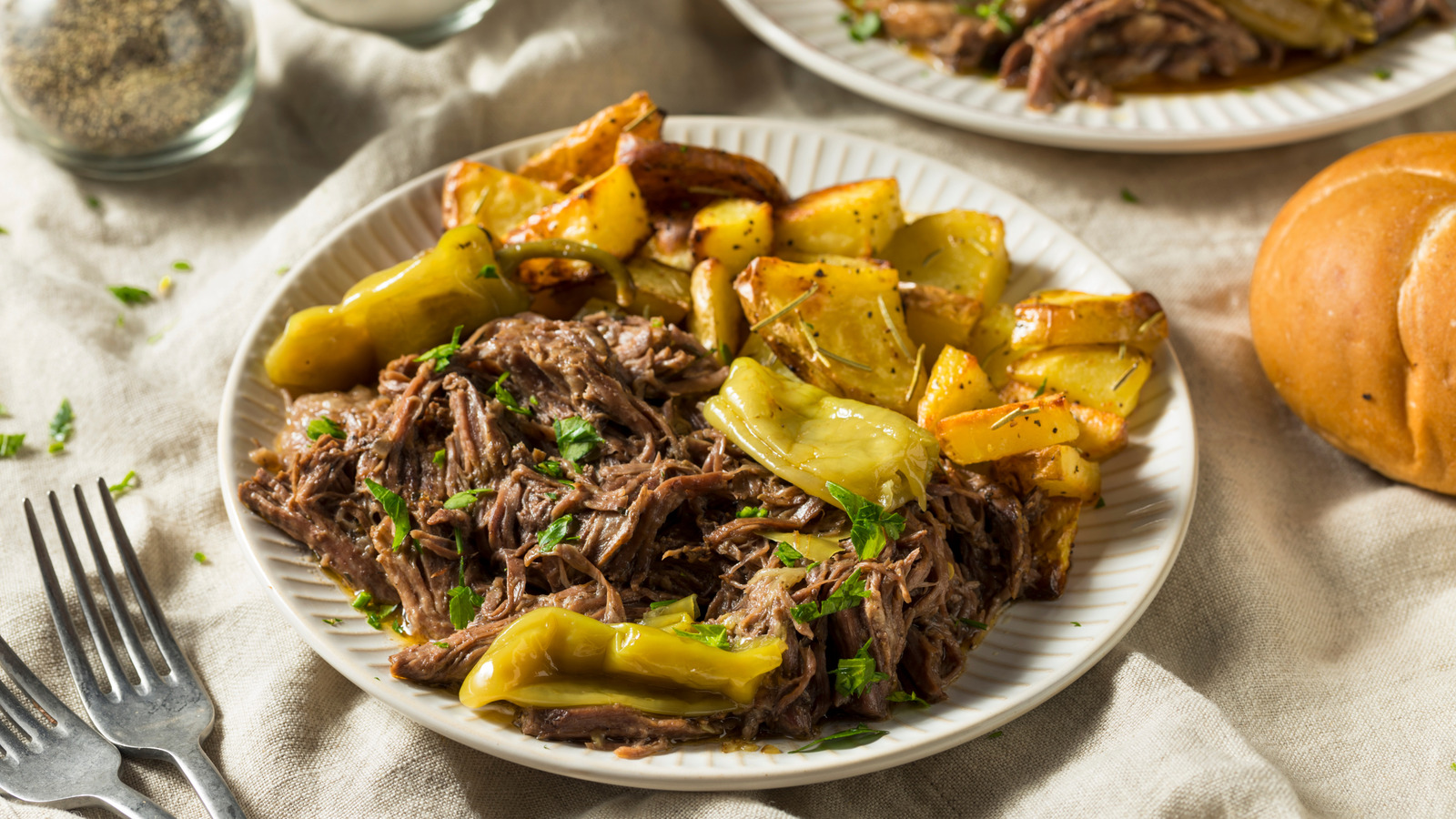 The Budget-Friendly Twist On Mississippi Pot Roast That's Just As Delicious - Tasting Table